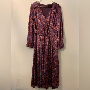 Tahari size 14 long sleeve dress